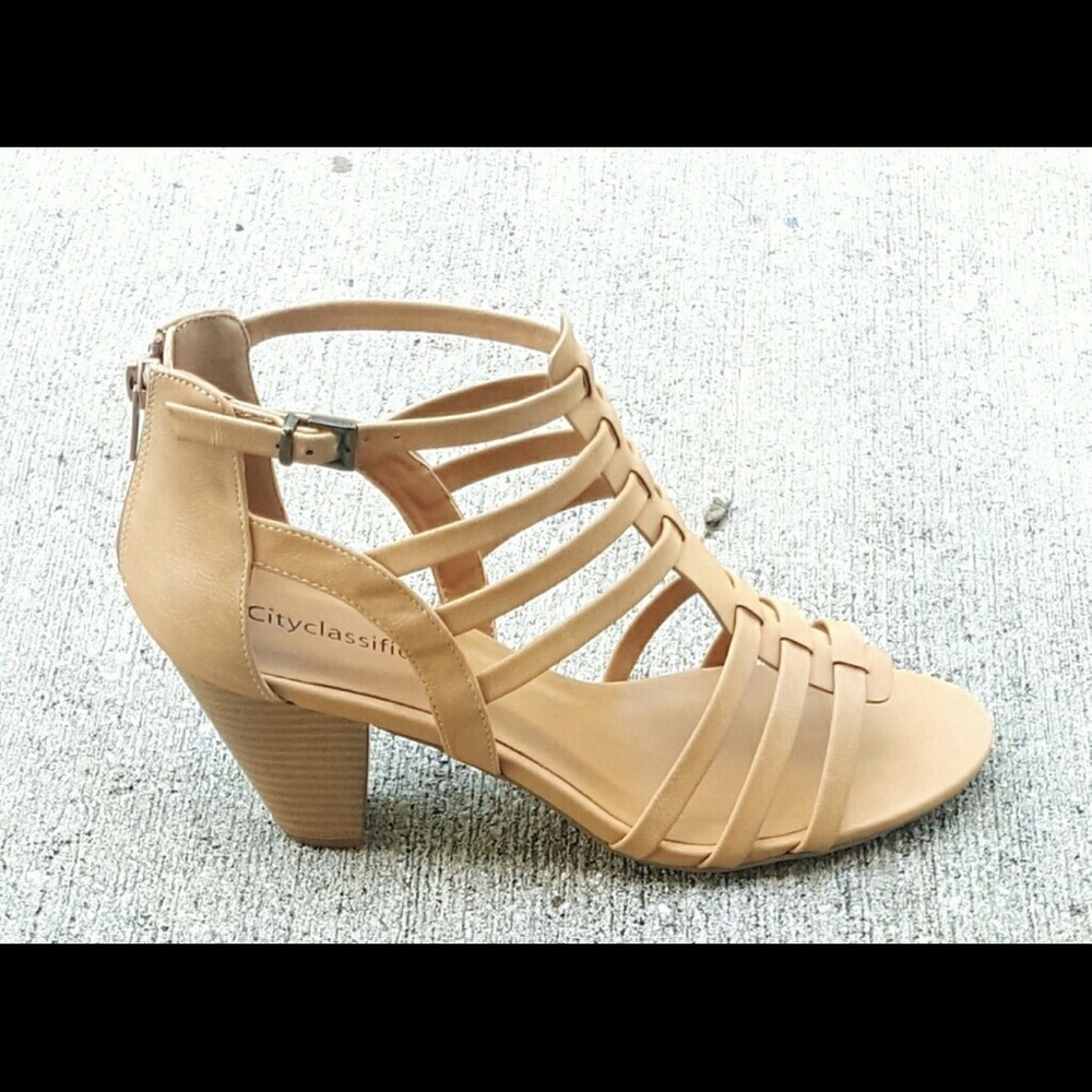 Adorable heels 👠